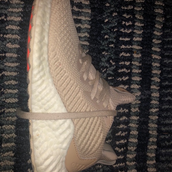 Adidas shoes - Picture 4 of 4